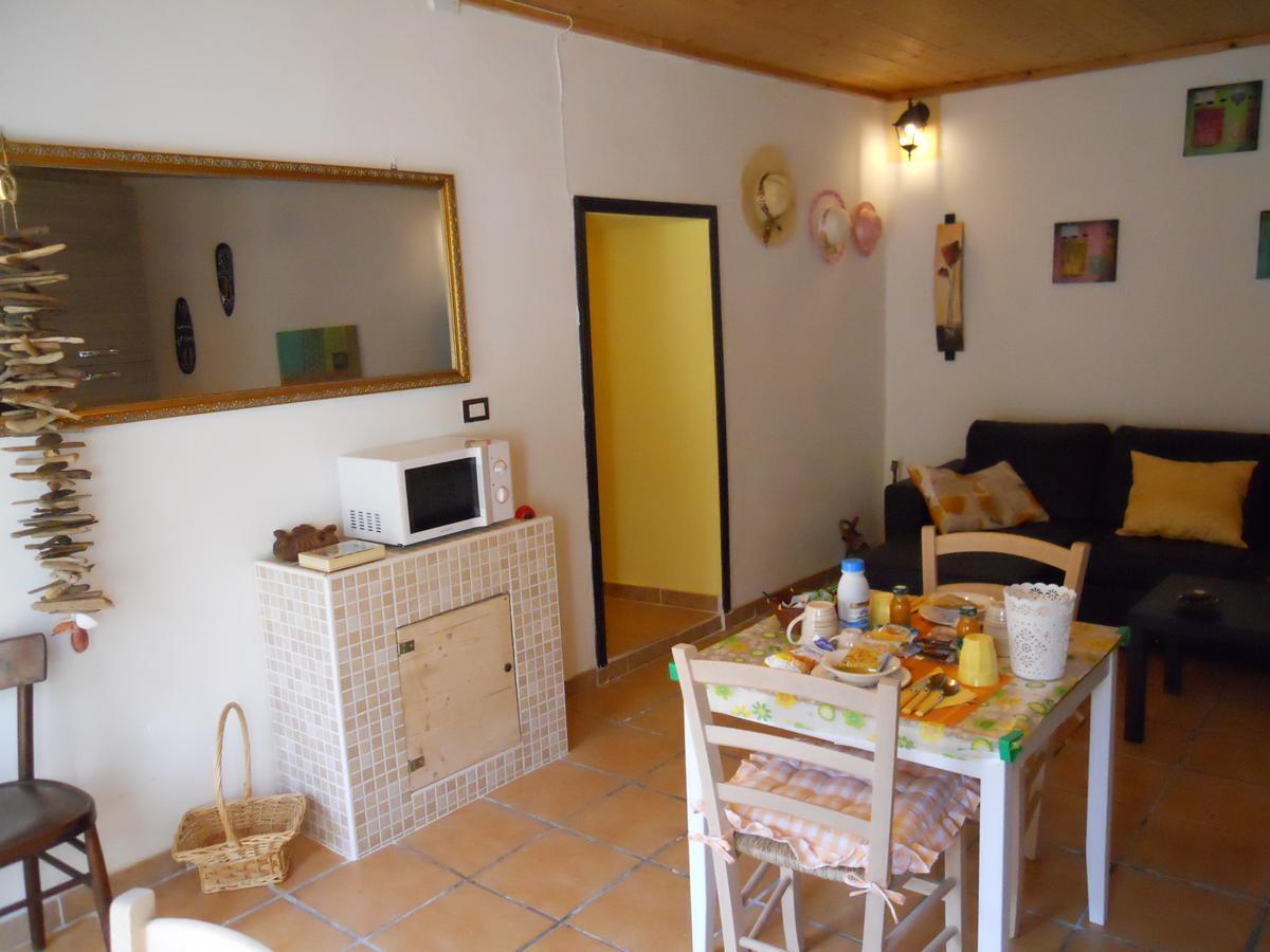 Casa Clotilde Bed & Breakfast Stazzano Luaran gambar
